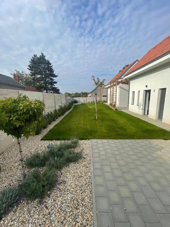 Dream Apartman Level Exterior photo