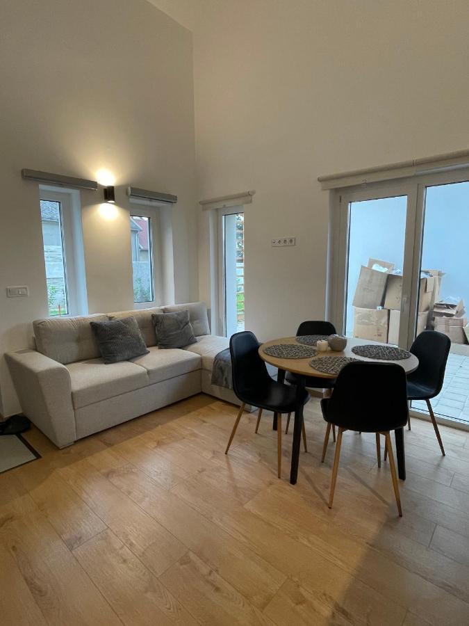 Dream Apartman Level Exterior photo