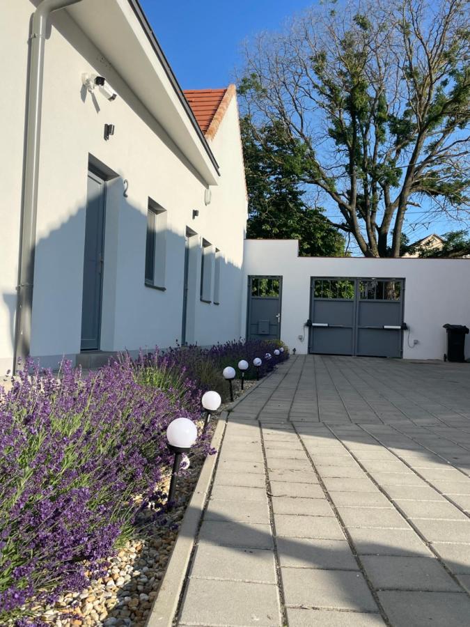 Dream Apartman Level Exterior photo